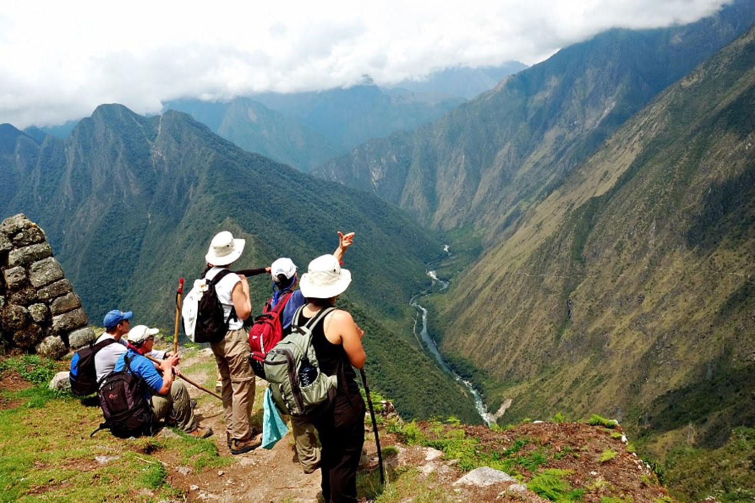 group tours-min group tours-min